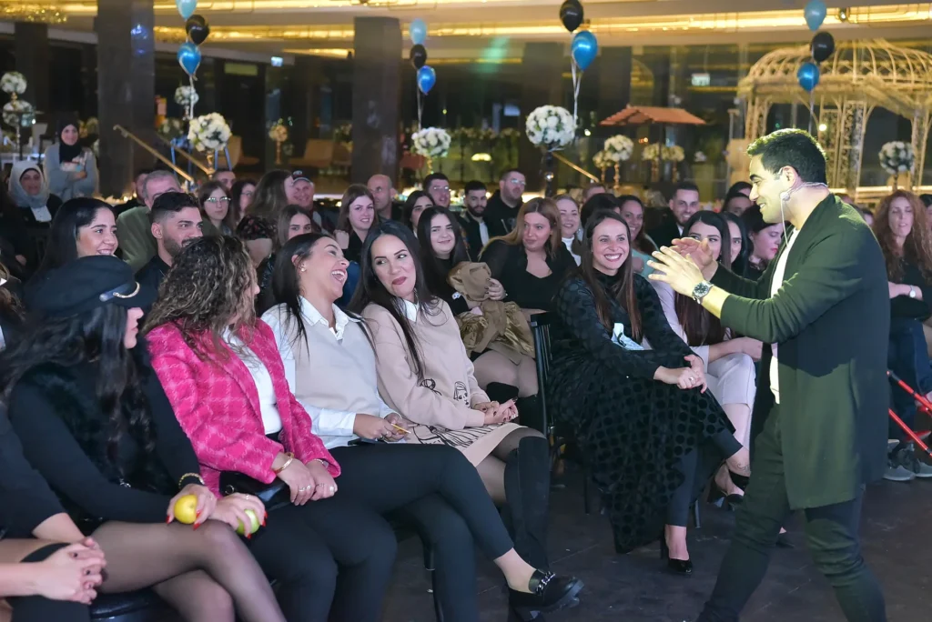 Marom Mor interacting with a corporate audience
