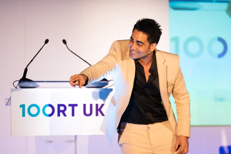 Marom Mor performing for ORT UK in London